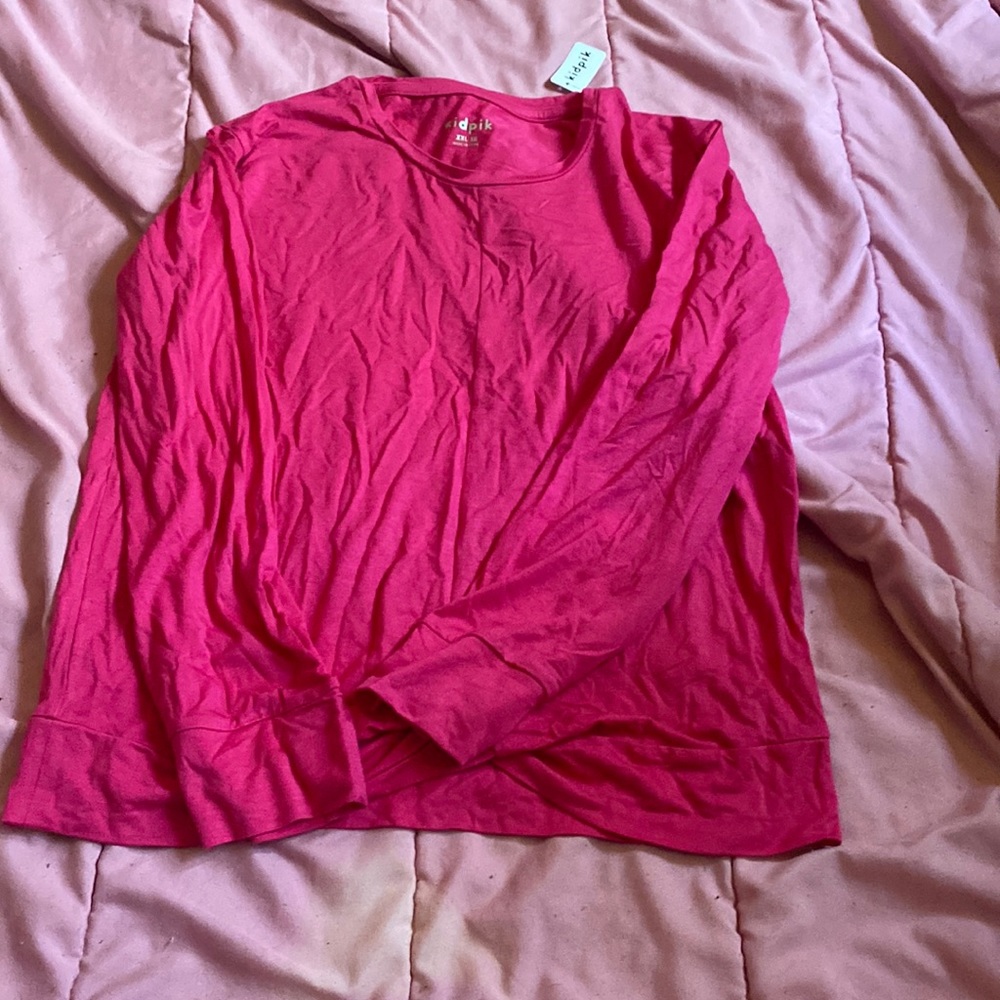Athletic/long tee